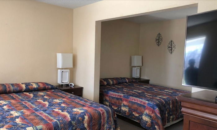 LeDucs Creekside Motel - Web Listing (newer photo)